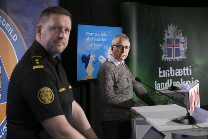 Rögnvaldur Ólafsson aðstoðaryfirlögregluþjónn og Þórólfur Guðnason sóttvarnalæknir.