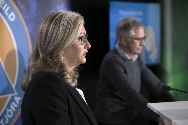 Þórólfur Guðnason sóttvarnalæknir og Alma Möller landlæknir.