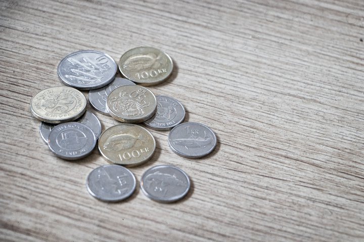 Krónunum í hirslum íslenskra lífeyrissjóða fjölgaði umtalsvert í júlímánuði.