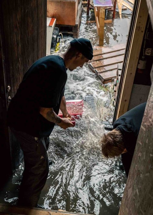 Magnið af sjó sem flæddi inn var gríðarlegt. Mynd: Aðsend