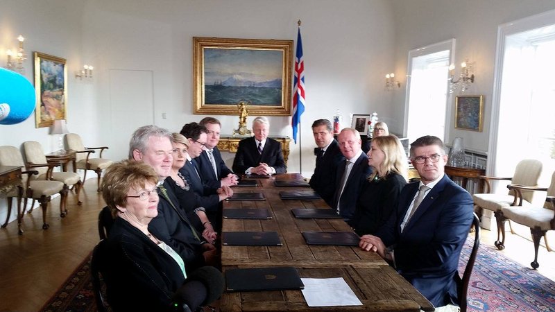 Ríkisstjórn Sigmundar Davíðs Gunnlaugssonar á ríkisráðsfundi.