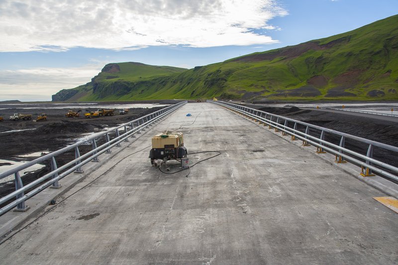Útrýming einbreiðra brúa hefur verið markmið samgönguyfirvalda í mörg ár.