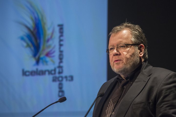 Össur Skarphéðinsson segir stjórnarskrána gefa forseta mjög rúmt svigrúm til athafna. 