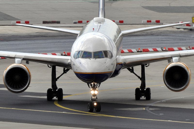 Lækkun á hlutabréfum Icelandair, í fyrra, hafði mikil áhrif á ávöxtun lífeyrissjóðanna í fyrra, en margir sjóðanna keyptu bréf sín í félaginu þegar gengið var í lægstu lægðum.