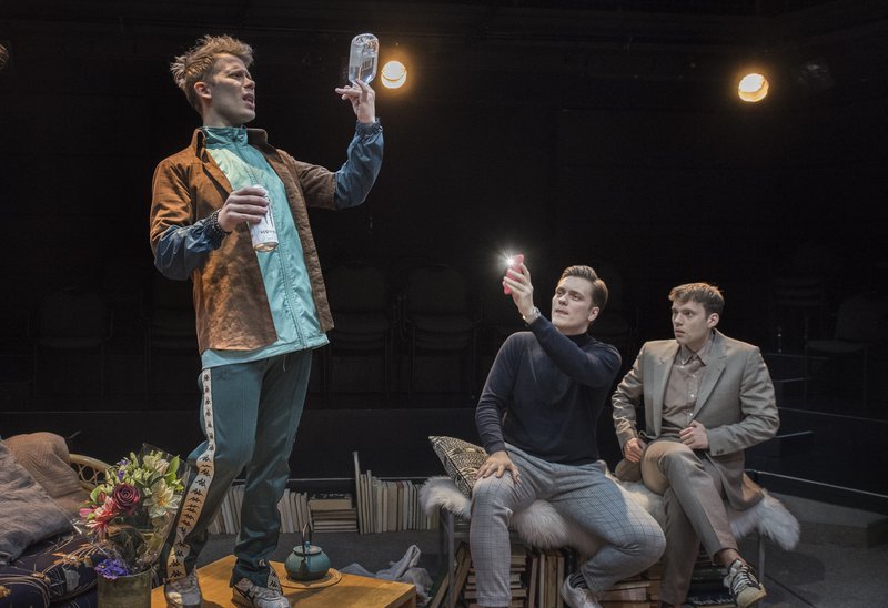 Kæra Jelena Mynd: Grímur Bjarnason