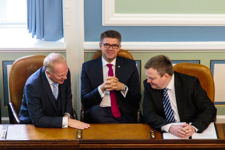 Gunnar Bragi Sveinsson er sagður ætla að víkja úr utanríkisráðuneytinu fyrir Lilju Dögg Alfreðsdóttur. 