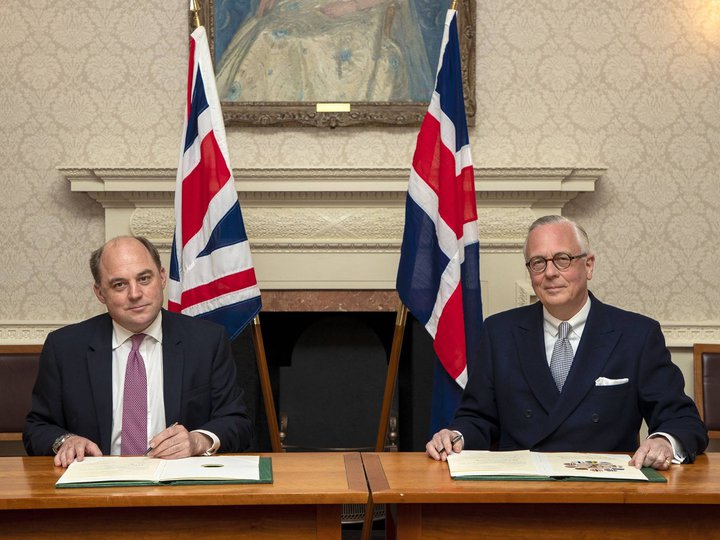 Bretar leiða Joint Expeditionary Force, en þar erum við nú líka ásamt Danmörku, Eistlandi, Finnlandi, Lettlandi, Litháen, Hollandi, Noregi og Svíþjóð.