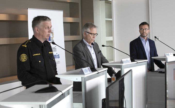 Víðir Reynisson, Þórólfur Guðnason og Páll Þórhallsson svöruðu spurningum blaðamanna á fundi dagsins.