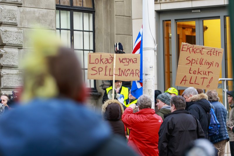 Mótmælin við Landsbankann