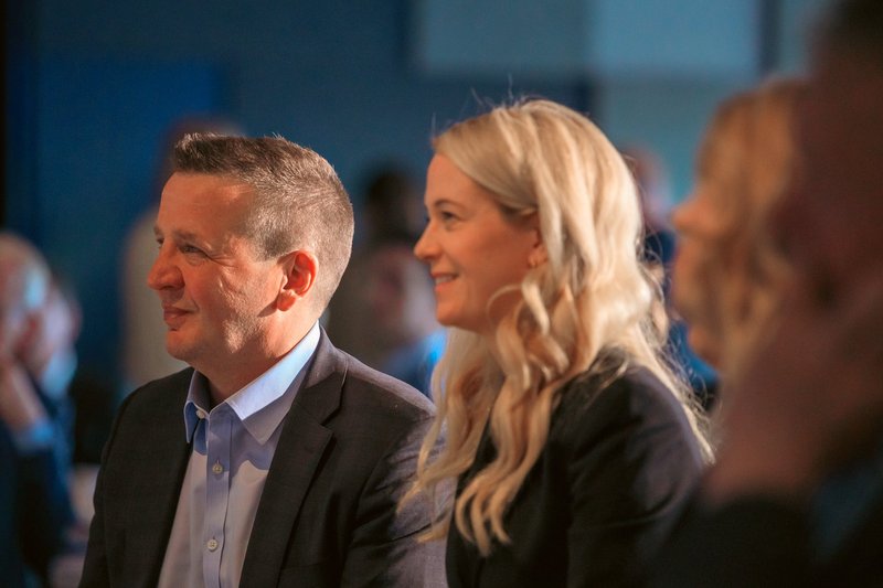 Guðlaugur Þór Þórðarson umhverfis-, orku- og loftslagsráðherra ásamt Höllu Hrund Logadóttur. Mynd: Orkustofnun