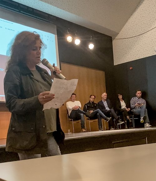 Kristín Helga Gunnarsdóttir beindi orðum sínum til fundargesta.