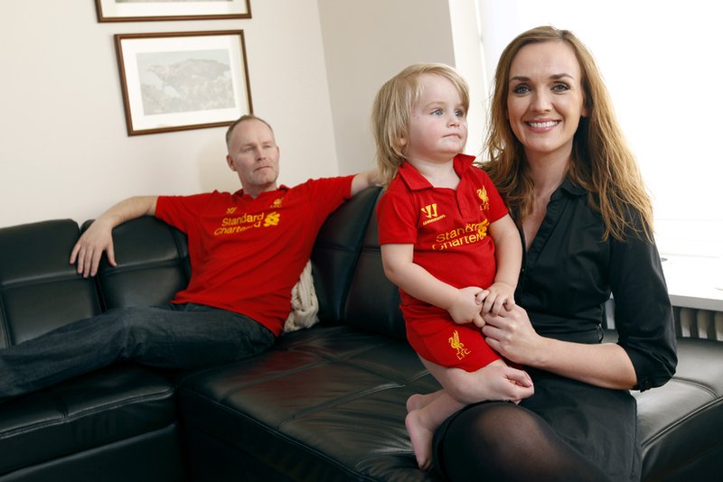 Öll fjölskylda Láru styður sína menn í Liverpool.