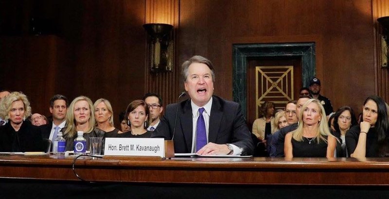 Brett Kavanaugh ber vitni.