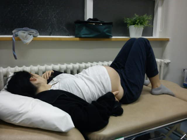 Ólétt kona á flótta Mynd: Solaris