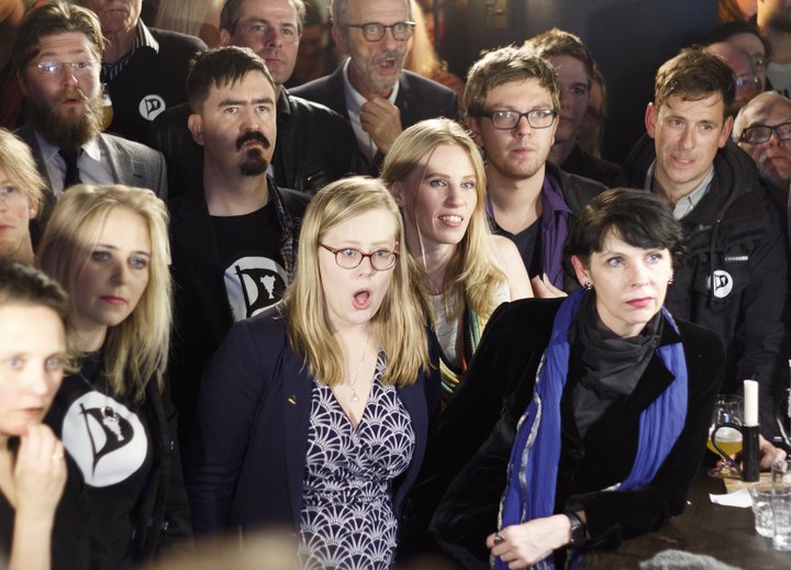 Píratar fá fyrstu tölur