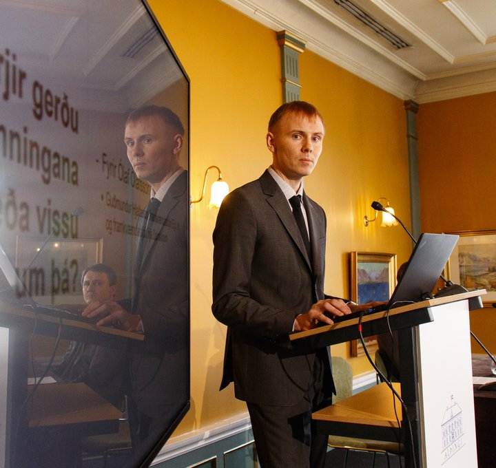 Kjartan Bjarni Björgvinsson settur umboðsmaður Alþingis.