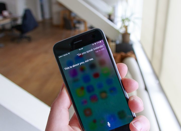 Meirihluti þeirra sem fá snjalltæki frá vinnuveitenda svara oft skilaboðum utan vinnutíma