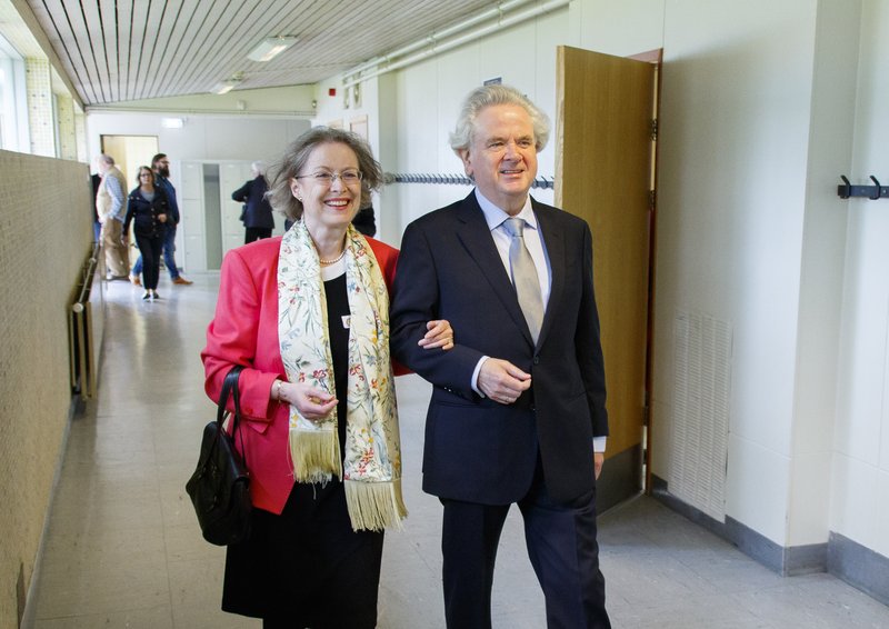 „Kjóstu nú rétt, kona,“ sagði Davíð við Ástríði Thorarensen, eiginkonu sína, þegar hún gekk í kjörklefann.