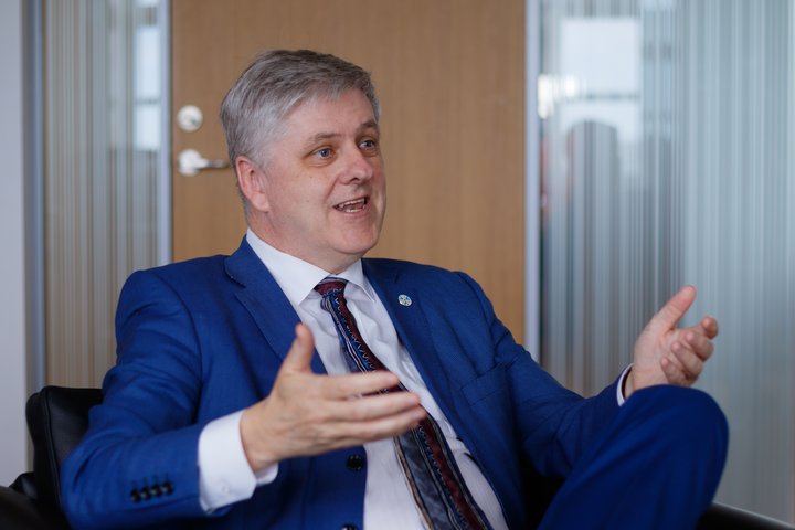 Benedikt Jóhannesson mun kynna skýrslu Talnakönnunar um kaupauka hjá íslenskum fyrirtækjum á fundi sem haldinn er í hádeginu á morgun.