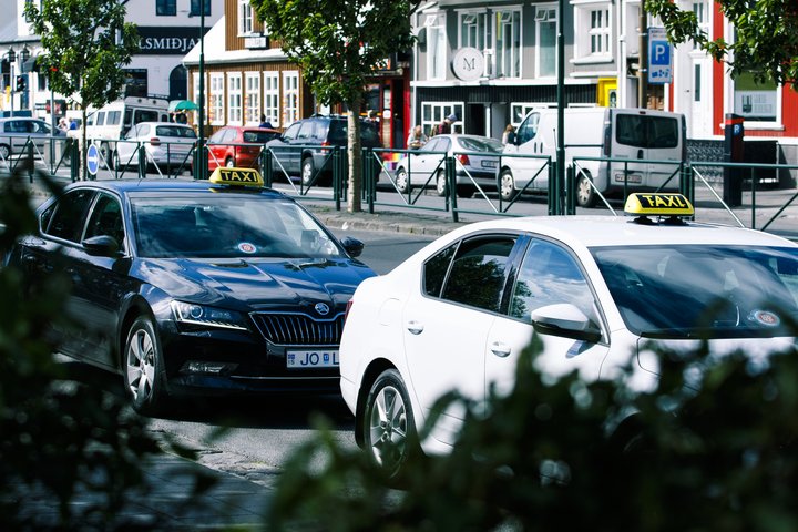 Vonir standa til að frumvarpið, verði það samþykkt, muni opna dyrnar fyrir farveitur á leigubílamarkaði.