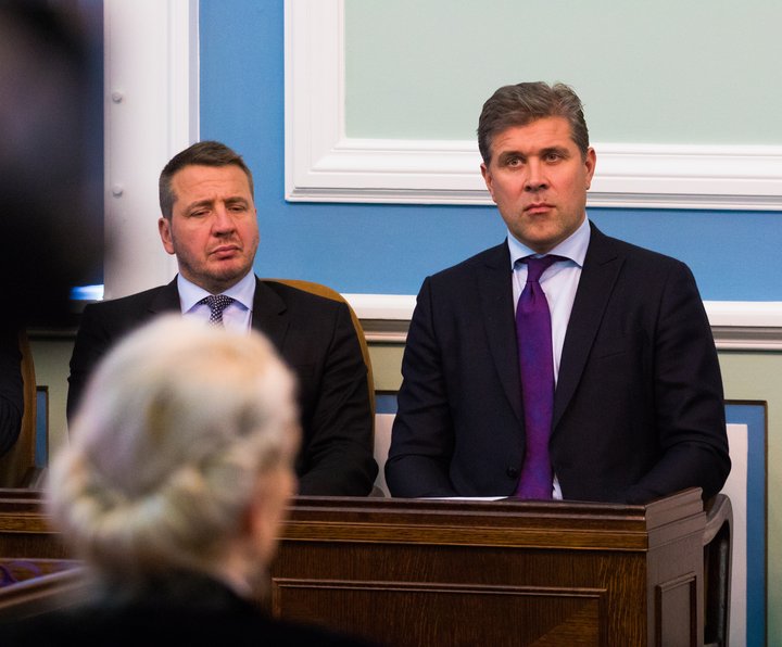 Ráðherrarnir Guðlaugur Þór Þórðarson og Bjarni Benediktsson eru stundum sagðir standa í stafni fyrir þær ólíku fylkingar sem rúmast innan Sjálfstæðisflokks og bítast þar um völd og áhrif.
