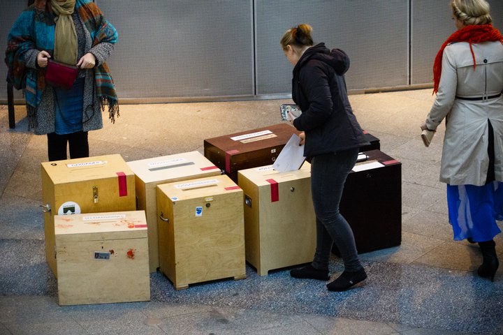 Atkvæðagreiðsla utan kjörfundar hófst 13. ágúst.