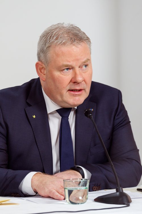 Sigurður Ingi Jóhannsson var sjávarútvegs- og landbúnaðaráðherra þegar hann tók ákvörðun um að flytja Fiskistofu. Nú er hann orðinn ráðherra samgöngu- og sveitarstjórnarmála. MYND: Birgir Þór Harðarson.