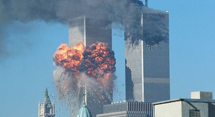 Árásirnar 11. september 2001, á tvíburaturnanna í New York, eru mannskæðustu hryðjuverkaárásir í sögu Bandaríkjanna. Mynd: EPA.