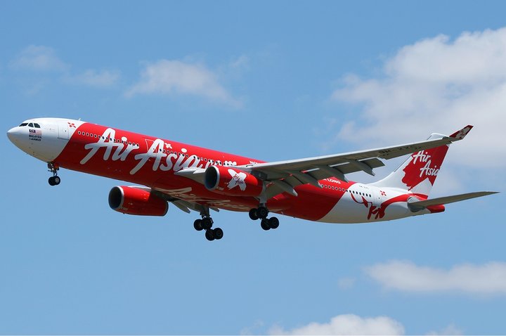 AirAsia-X-Airbus-A330-300-Nazarinia-3.jpg