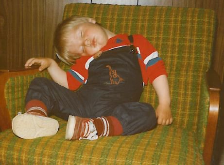 Myndin er af höfundi greinarinnar sofandi. Myndin er ekki nýleg.