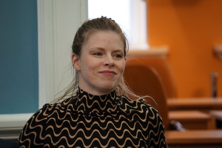 Arndís Anna Kristínardóttir Gunnarsdóttir þingmaður Pírata er fyrsti flutningsmaður frumvarpsins.