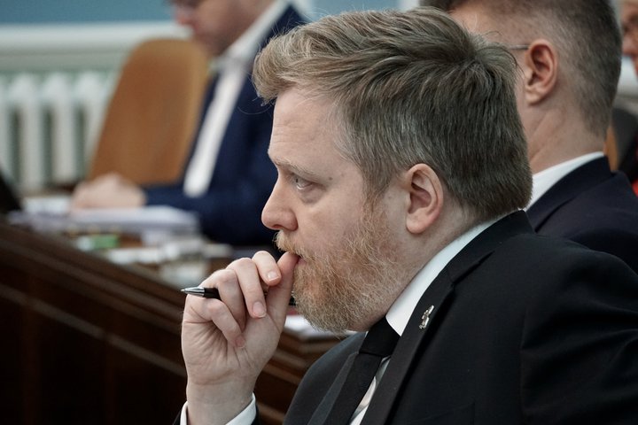 Það blæs ekki byrlega hjá flokki Sigmundar Davíðs Gunnlaugssonar þessa daganna.