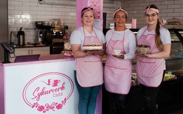 Karolína Helenudóttir, Helena og Þórunn Jóna.