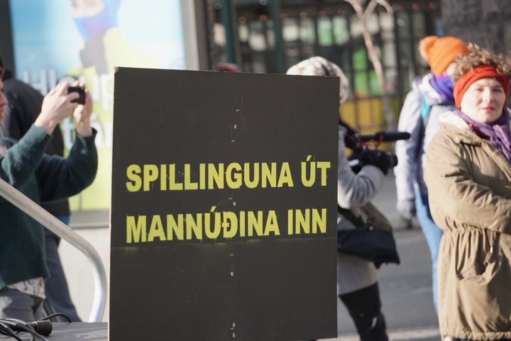 Mynd tekin á samstöðufundi þann 8. mars í fyrra.