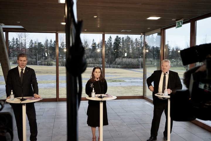 Í stjórnarsáttmála ríkisstjórnar Katrínar Jakobsdóttur kom fram að hún ætlaði sér að gera hækkun á endurgreiðslum vegna rannsókna og þróunar varanlega. Í nýframlögðu frumvarpi er það þó ekki raunin, heldur verða greiðslurnar framlengdar út árið 2025.