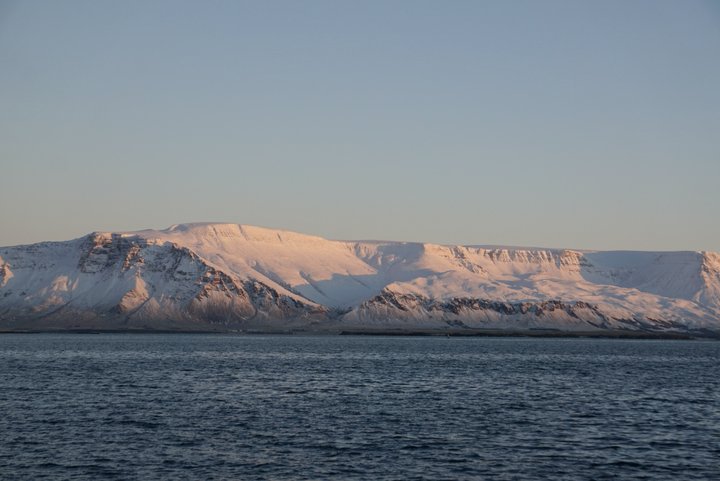 Esjan á vetrardegi. Félagið Esjuferja ehf. vill reisa kláf upp á fjallið.