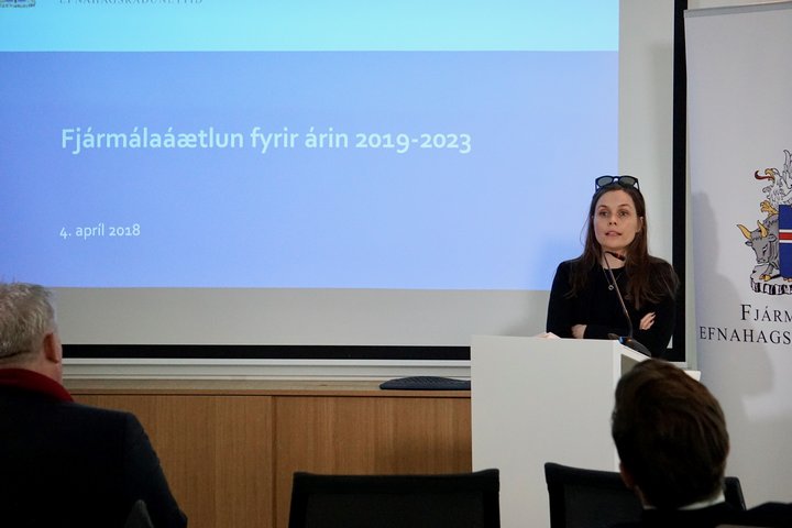 Katrín Jakobsdóttir kynnir fjármálaáætlun 2019-2023