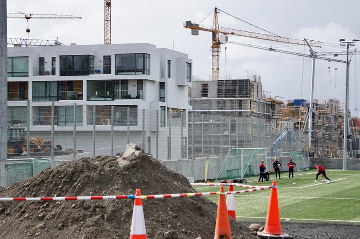 Aukning í byggingu dýrra íbúða átti sinn þátt í aukinni fjármunamyndun.