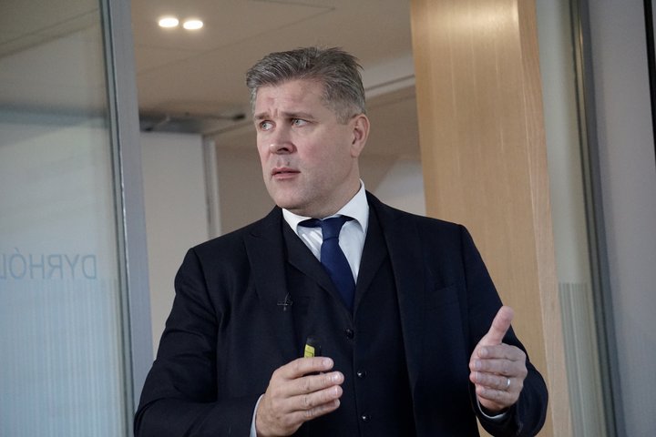 Bjarni Benediktsson formaður Sjálfstæðisflokksins og fjármálaráðherra mun leggja fram frumvarp í haust um flýti- og umferðargjöld á höfuðborgarsvæðinu.