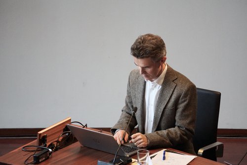 Skúli Helgason er formaður stýrihópsins Brúum bilið. Mynd: Bára Huld Beck.