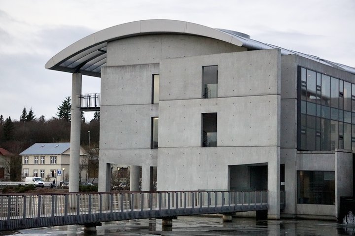 Sviðsstjóri velferðarsviðs Reykjavíkurborgar sagði í nýlegu minnisblaði að málaflokkur heimilislausra sé orðinn of stór málaflokkur til að hann geti hvílt á herðum borgarinnar einnar.