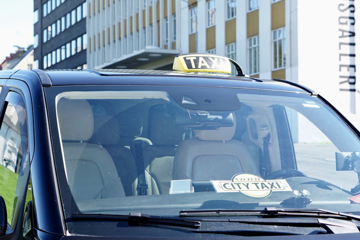 ESA hefur verið með augun á íslensku leigubílalöggjöfinni allt frá árinu 2017.