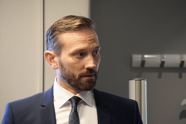 Einar kveðst þurfa að íhuga stöðuna sem upp er komin.