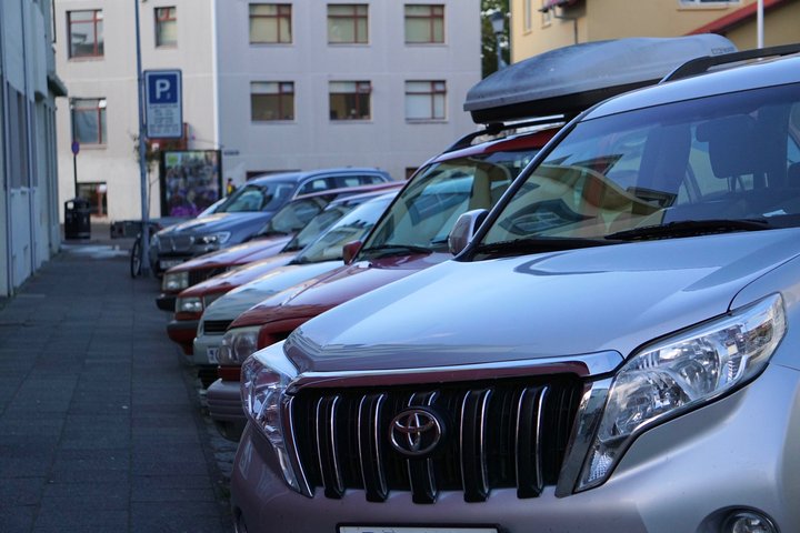 Á meðal þess sem Fjármálaeftirlitið kannaði var tilboðsgerð vegna ökutækjatrygginga, sem eru lögbundnar.