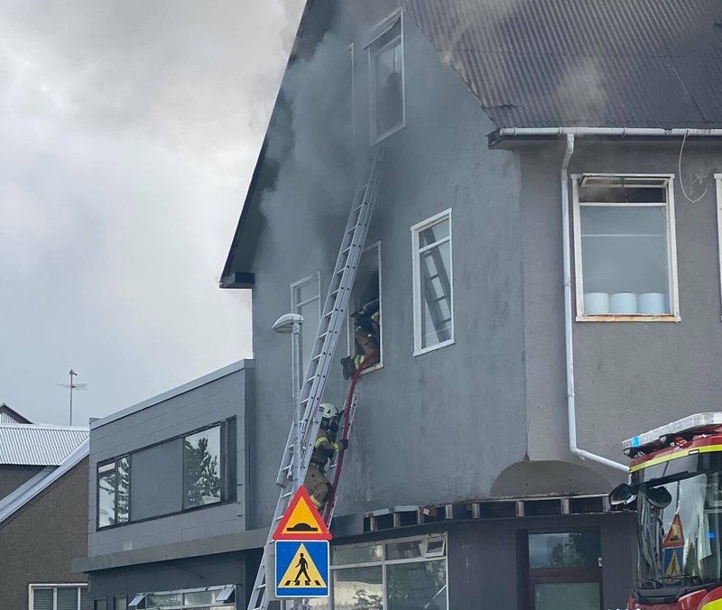 Mörg vitni dagsins lýstu björgunaraðgerðum á vettvangi. Mynd. Aðsend