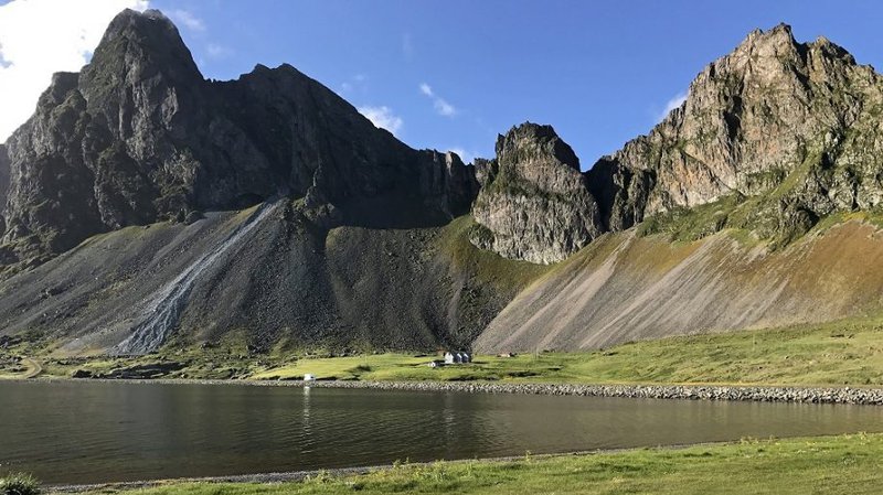 Eystrahorn við Lón. Mynd: Six Senses