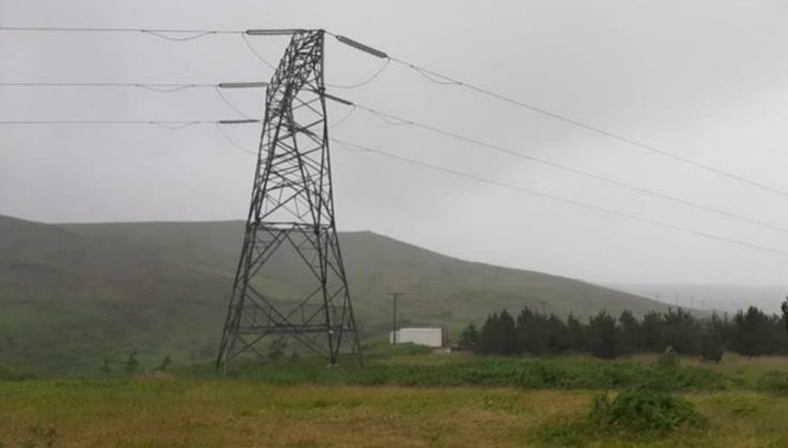 Á myndinni sjást gámar í Þormóðsdal sem Mosfellsbær hefur spurt landeigandann, Landbúnaðarháskóla Íslands, út í. Skólinn kannast ekki við gámana.