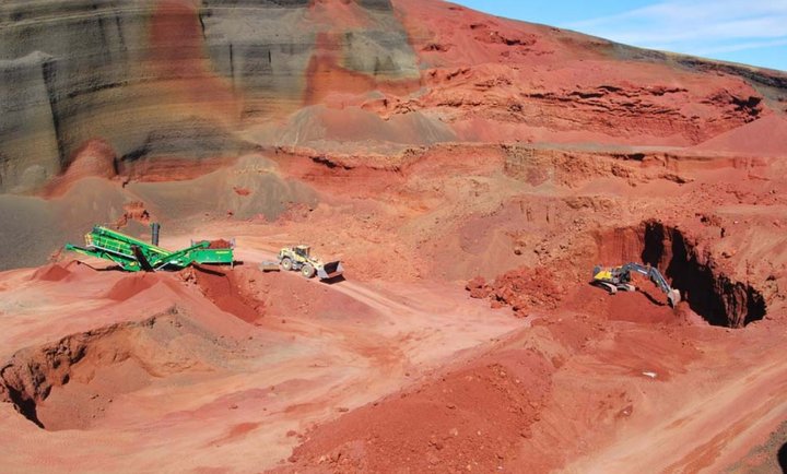 Náma hefur verið starfrækt í Seyðishólum í yfir sjö áratugi.