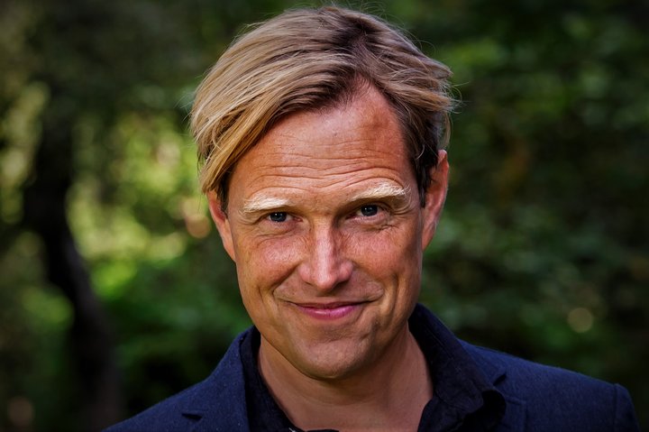 „Þetta er bara alveg út í hött, þetta er bara einhver vitleysa,“ segir Henry Alexander Henrysson, doktor í heimspeki, um hugmyndir Happdrættis Háskóla Íslands að opna spilavíti.