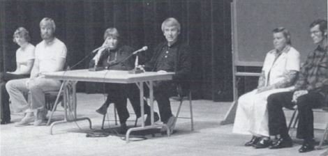 Stofnendur safnaðarins, þau Marshall Applewhite og Bonnie Nettles, gerðu víðreist um gjörvöll Bandaríkin og héldu fundi þar sem þau reyndu að sannfæra fólk um að ganga til liðs við sig. Hundruð manna létu til leiðast á þeim aldarfjórðungi sem söfnuðurinn starfaði.